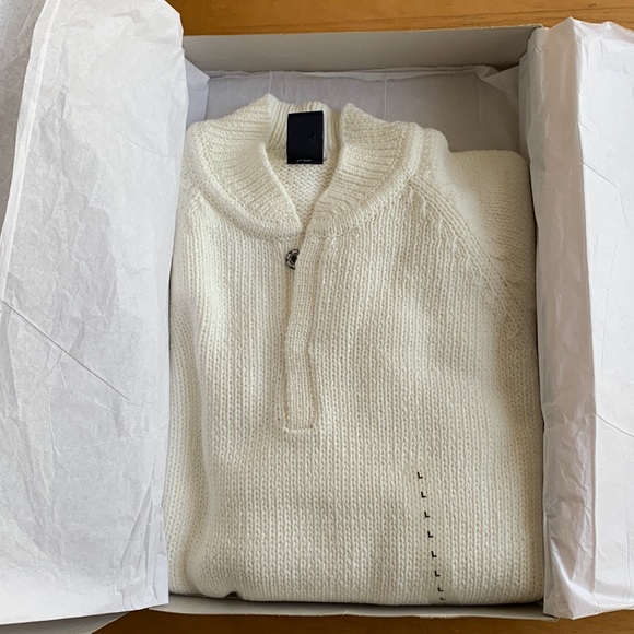 GAP Sweaters - GAP Cable Knit Women's Sweater
